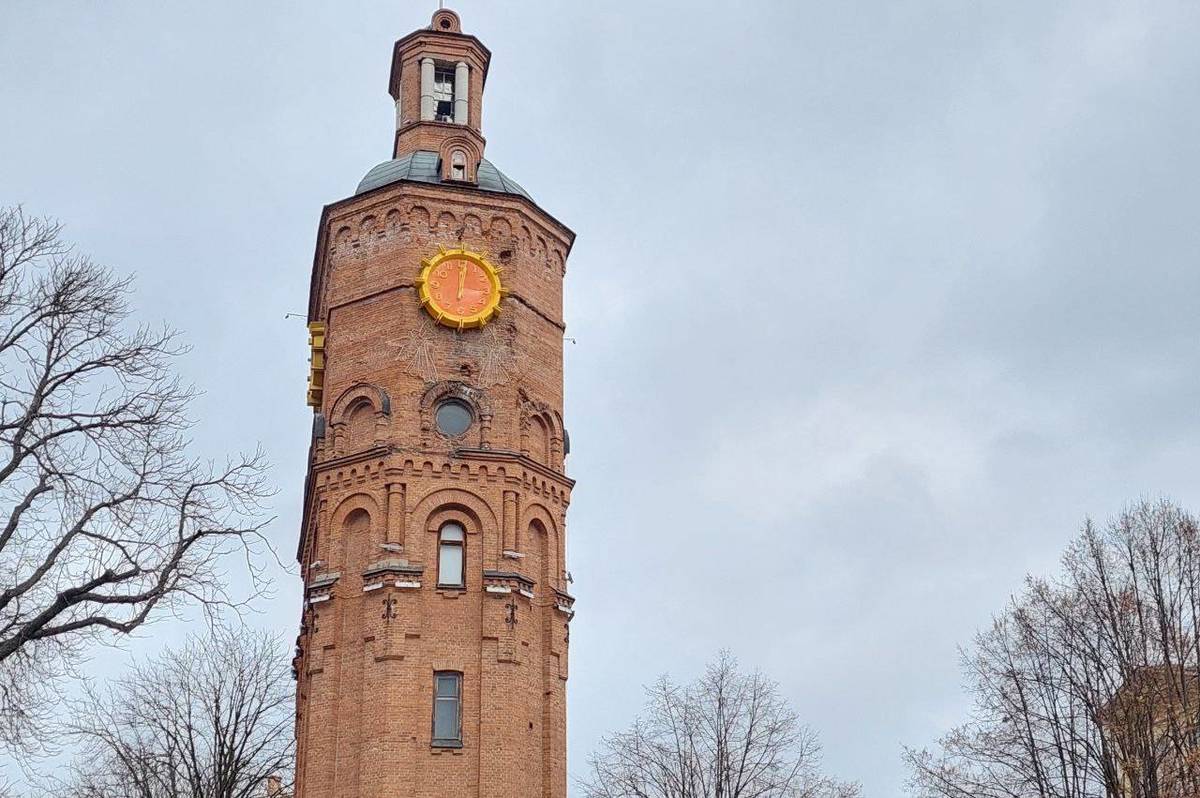 З Вежі Артинова лунатиме 