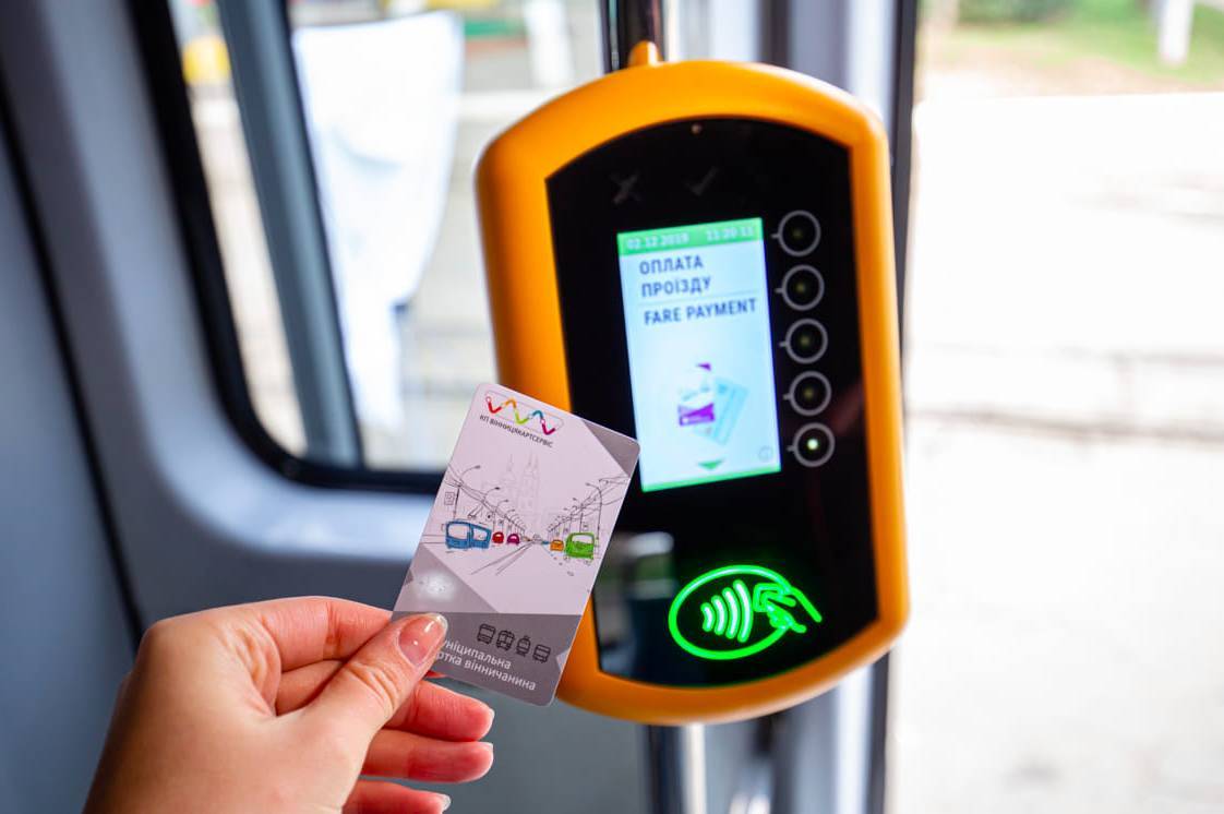 Найпопулярнішим видом оплати проїзду у громадському транспорті Вінниці залишається Муніципальна карта вінничанина