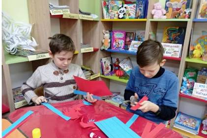 Літо за читанням та розвагами: бібліотека-філія №13 запрошує юних книголюбів