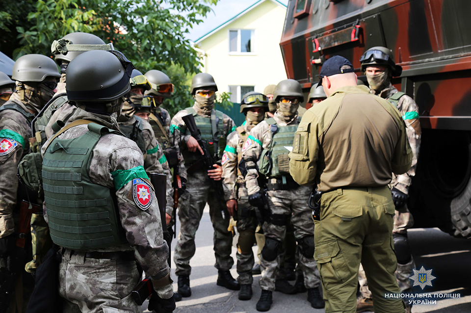 У Вінниці поліцейські провели навчання з визволення заручників