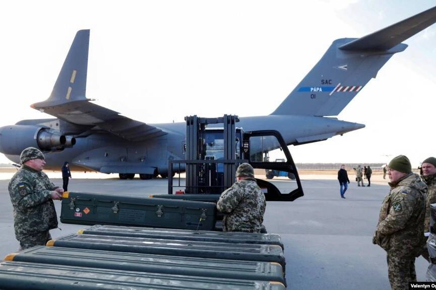 Чехія та Польща надсилають додаткову військову допомогу Україні