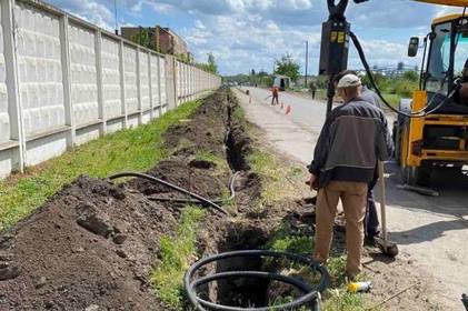 У Десні продовжують роботи із влаштування зовнішнього освітлення