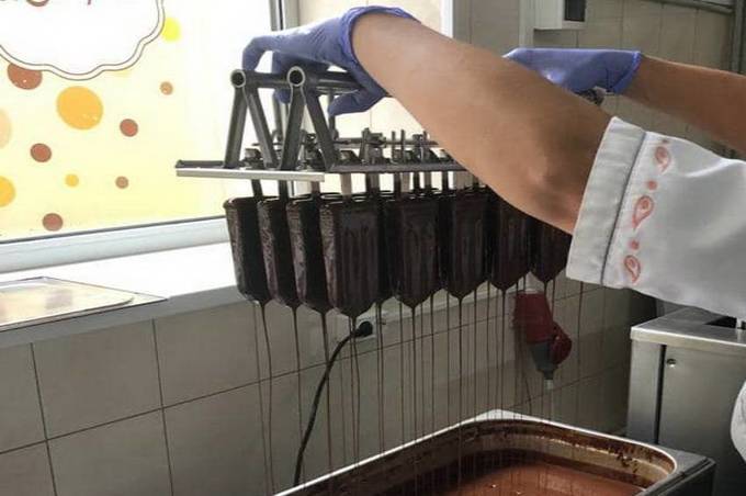 Вінницьке підприємство запустило виробництво морозива на паличці