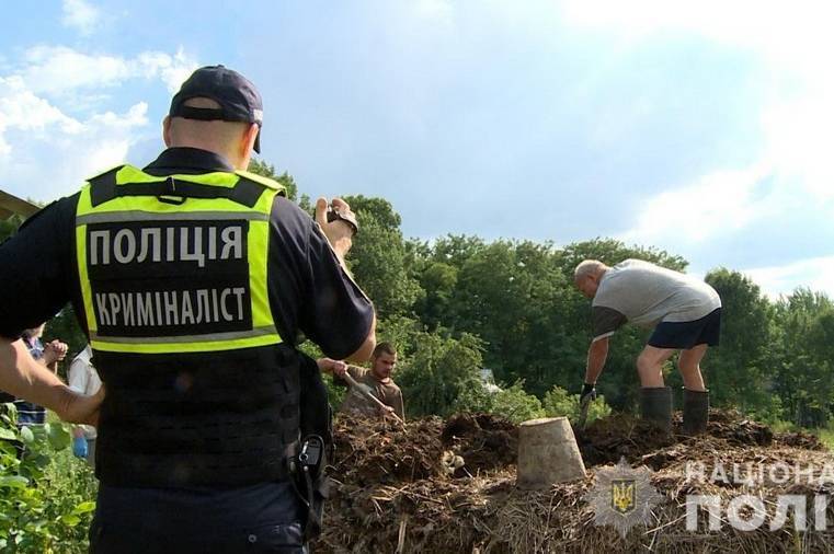 На Вінниччині затримали чоловіка, який вбив свою багатодітну співмешканку та закопав у купі гною 