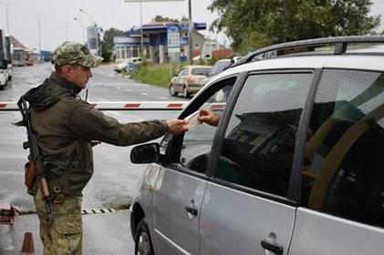 В Держприкордонслужбі повідомили, хто з чоловіків має право на перетин кордону 