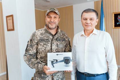 Сергій Моргунов передав вінницьким захисникам дрон DJI Mavic 3 – подарунок від Кельце 