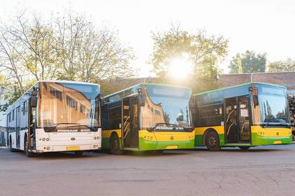 Вінниця передала Дніпру 3 муніципальних автобуси для відновлення автопарку