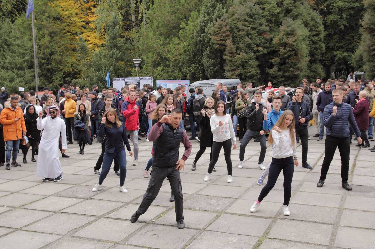 У ВНТУ відзначили День університету танцями з ректором 