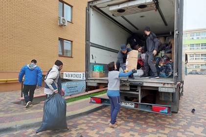 Вінницькі волонтери з гуманітарним вантажем вирушають до Балаклії