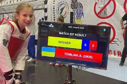 Вінничанка Антоніна Томляк дебютувала на чемпіонаті Європи з тхеквондо та виборола золоту медаль