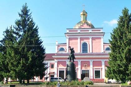 В Тульчині демонтують пам'ятники Пушкіну та Суворову