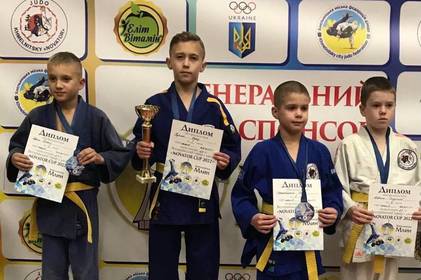 Вихованці вінницької спортшколи здобули "золото" та "бронзу" на всеукраїнському турнірі з дзюдо