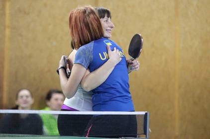 На тенісному турнірі серед вчителів зібрали більше 12 тисяч гривень для вінницьких підрозділів ЗСУ