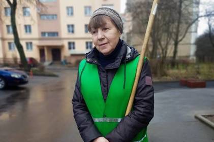 Важка, але потрібна праця. Галина Іваник розповіла про роботу вінницьких двірників