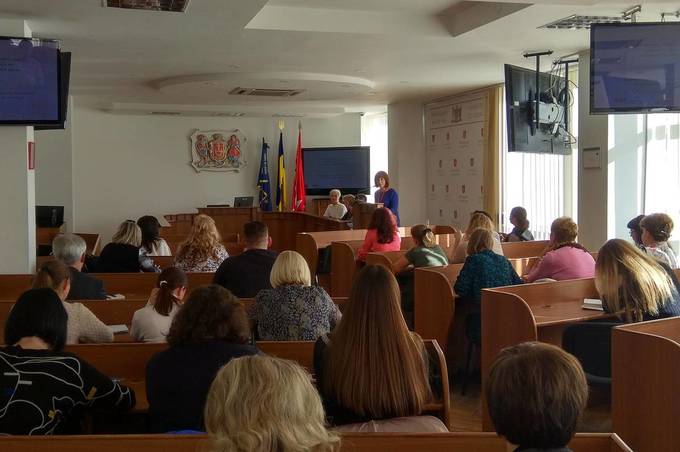 У Вінниці обговорювали актуальні питання виховної та соціальної роботи з дітьми