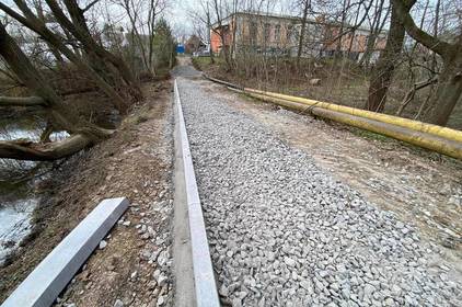 У Вінницьких Хуторах триває капітальний ремонт алеї-переходу (фото)