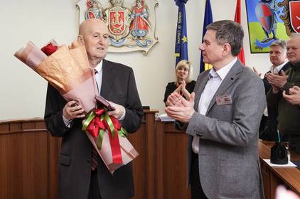 Служив громаді 28 років: Сергій Чорнолуцький отримав Почесну відзнаку міського голови