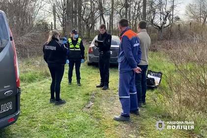 Задушив і сховав тіло в чагарнику: на Вінниччині чоловік вбив свою подругу