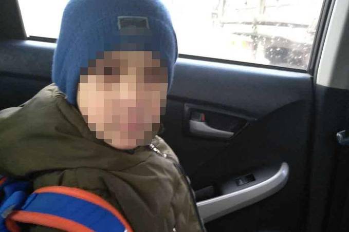 Вінницькі поліцейські повернули додому школяра, який загубився  у місті