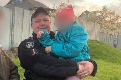 На Вінниччині поліцейські повернули додому загублену дитину