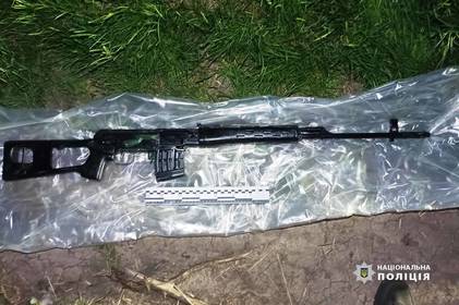 Продавав привезені з фронту боєприпаси: на Вінниччині затримали торгівця зброєю Продавав привезені з фронту боєприпаси: на Вінниччині затримали торгівця зброєю