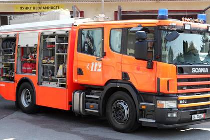 Вінницькі рятувальники отримали пожежну машину у подарунок від міста-побратима Карлсруе