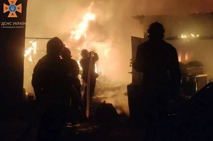 На вулиці Стрілецькій у Вінниці сталася масштабна пожежа