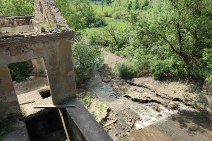Вінницькі екологи перевірили пошкоджену гідроспоруду на річці Згар