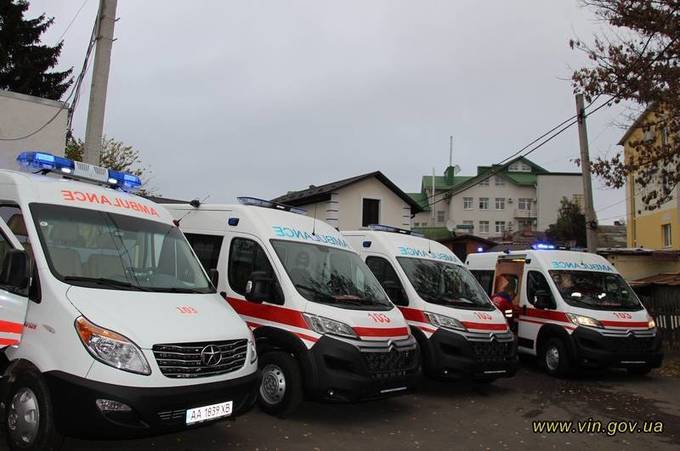 Вінницький обласний центр екстреної медичної допомоги та медицини катастроф отримав 5 реанімобілів 