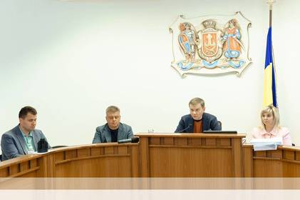 Вінниця виділить 28 мільйонів гривень на потреби ЗСУ Вінниця виділить 28 мільйонів гривень на потреби ЗСУ