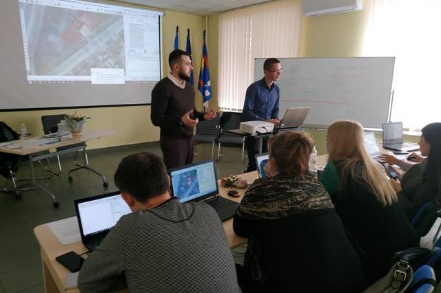 Землевпорядники ОТГ Вінниччини вчились  управляти ресурсами за допомогою Digital