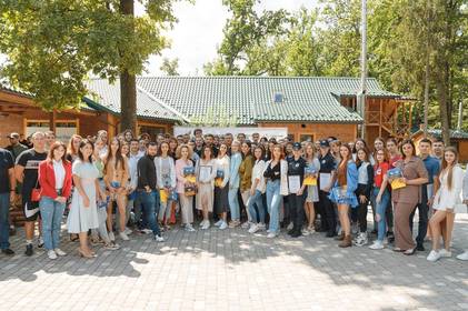 З тренінгами та дискусійними панелями: неподалік Вінниці організували дводенний форум для активної молоді