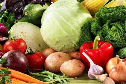 Україна планує ввести ембарго на імпорт фруктів і овочів з Польщі: мета та деталі конфлікту