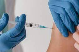 Вакцинація заради збереження здоров'я: понад 1000 вінничан імунізувались від грипу 