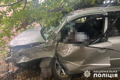 На Вінниччині сталося 2 аварії: 38-річний мотоцикліст та 41-річна водійка  загинули на місці