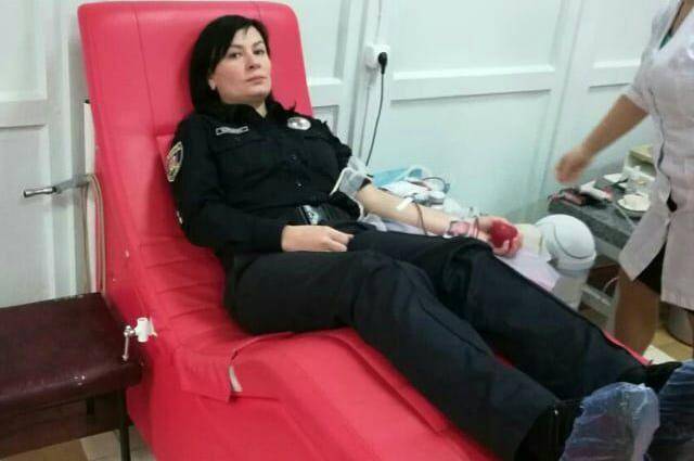 Вінницькі патрульні долучилися до акції «Здай кров-врятуй життя» 