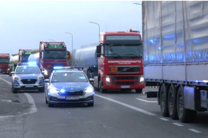 Польські перевізники посилюють блокаду руху вантажівок
