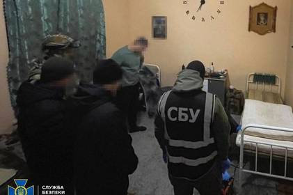 Щомісяця "заробляли" близько 2 млн грн: СБУ затримала в'язнів вінницької колонії