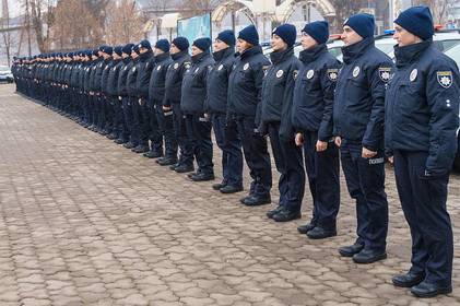 У Вінниці запрацював проєкт "Поліцейський офіцер громади": місто привітало нових поліцейських