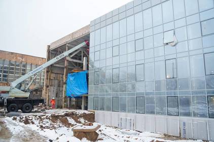За підтримки іноземних партнерів у Вінниці продовжується реконструкція технологічного центру “Кристал” 