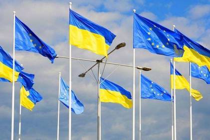 Затвердження допомоги Україні: Євросоюз переніс екстрений саміт
