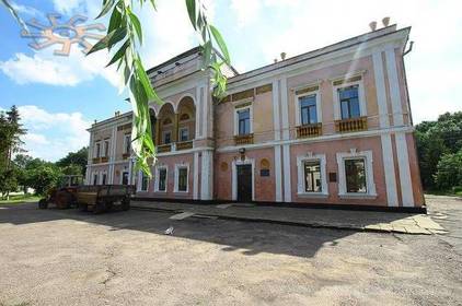 Пам’ятку архітектури на Вінниччині планують відреставрувати за 9 мільйонів гривень Пам’ятку архітектури на Вінниччині планують відреставрувати за 9 мільйонів гривень