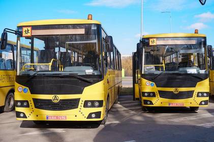 Незабаром у населених пунктах Вінниччини курсуватимуть сучасні та комфортні шкільні автобуси: подробиці