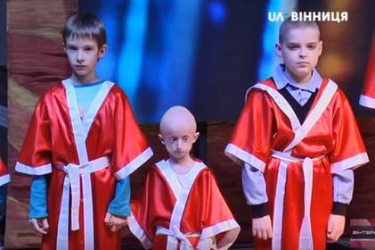 Вінницька волонтерка влаштувала соціальний проект "12 битв за життя" для допомоги хворим діткам Вінницька волонтерка влаштувала соціальний проект "12 битв за життя" для допомоги хворим діткам