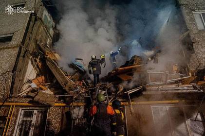 Масований обстріл України: знищені багатоповерхівки, десятки поранених та загиблі (подробиці та фото)