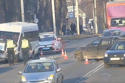 На вулиці Хмельницьке шосе у Вінниці сталось ДТП: що відомо На вулиці Хмельницьке шосе у Вінниці сталось ДТП: що відомо