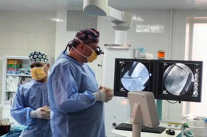 У Вінниці хірурги провели складну операцію з видалення металевих уламків із працюючого серця