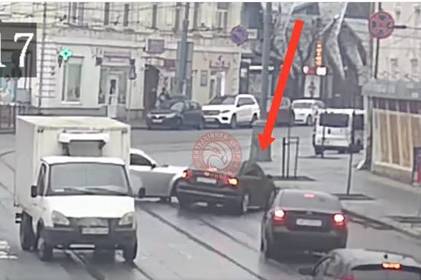 Подробиці аварії на вулиці Соборній у Вінниці Подробиці аварії на вулиці Соборній у Вінниці