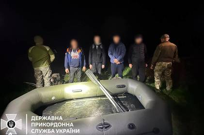 Група порушників з гумовим човном намагалася потрапити до Угорщини