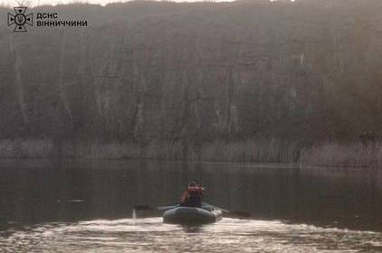 На Вінниччині підліток впав у десяти метровий кар'єр і загинув На Вінниччині підліток впав у десяти метровий кар'єр і загинув